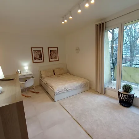 Kawalerka Z Balkonem Na Klonowej * Lodz
